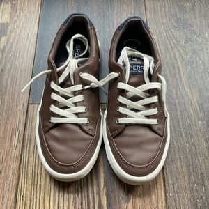 Sperry dress shoes size 2, barely worn